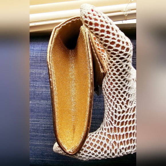 Fioni Night Rose Gold Champagne envelope clutch, formal, prom, wedding, date - Picture 6 of 9